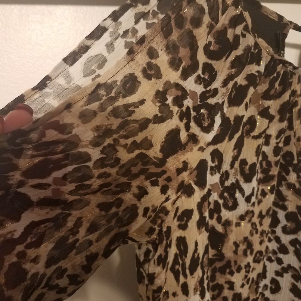 Top - Picture 2 of 3